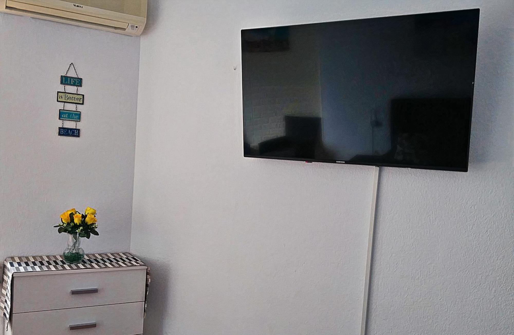 Playa Estudio Deluxe Apartment เบนัลมาเดนา ภายนอก รูปภาพ